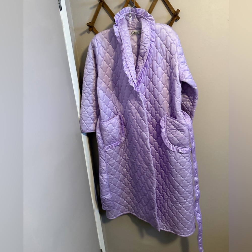 Vintage The Chaus Woman Violet Robe with ruffle details pockets original belt M - Picture 3 of 8